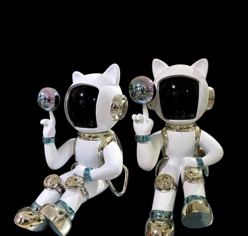 Designer Floor Lamp Astronaut Body Sculpture Art Decorative Home, Office Bedroom Living Room Standing Lights